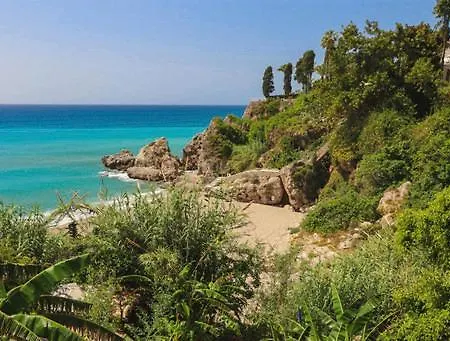 Apartment 2 Bedroom Calle Carabeo, Free Wi-fi Nerja
